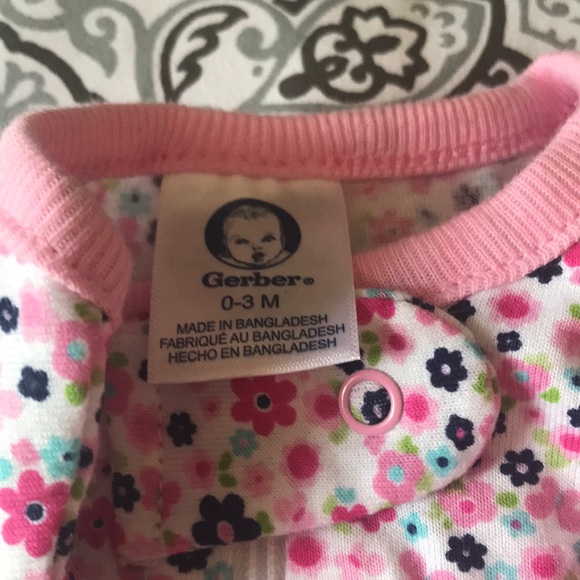 0-3 mo layette set - Picture 4 of 5